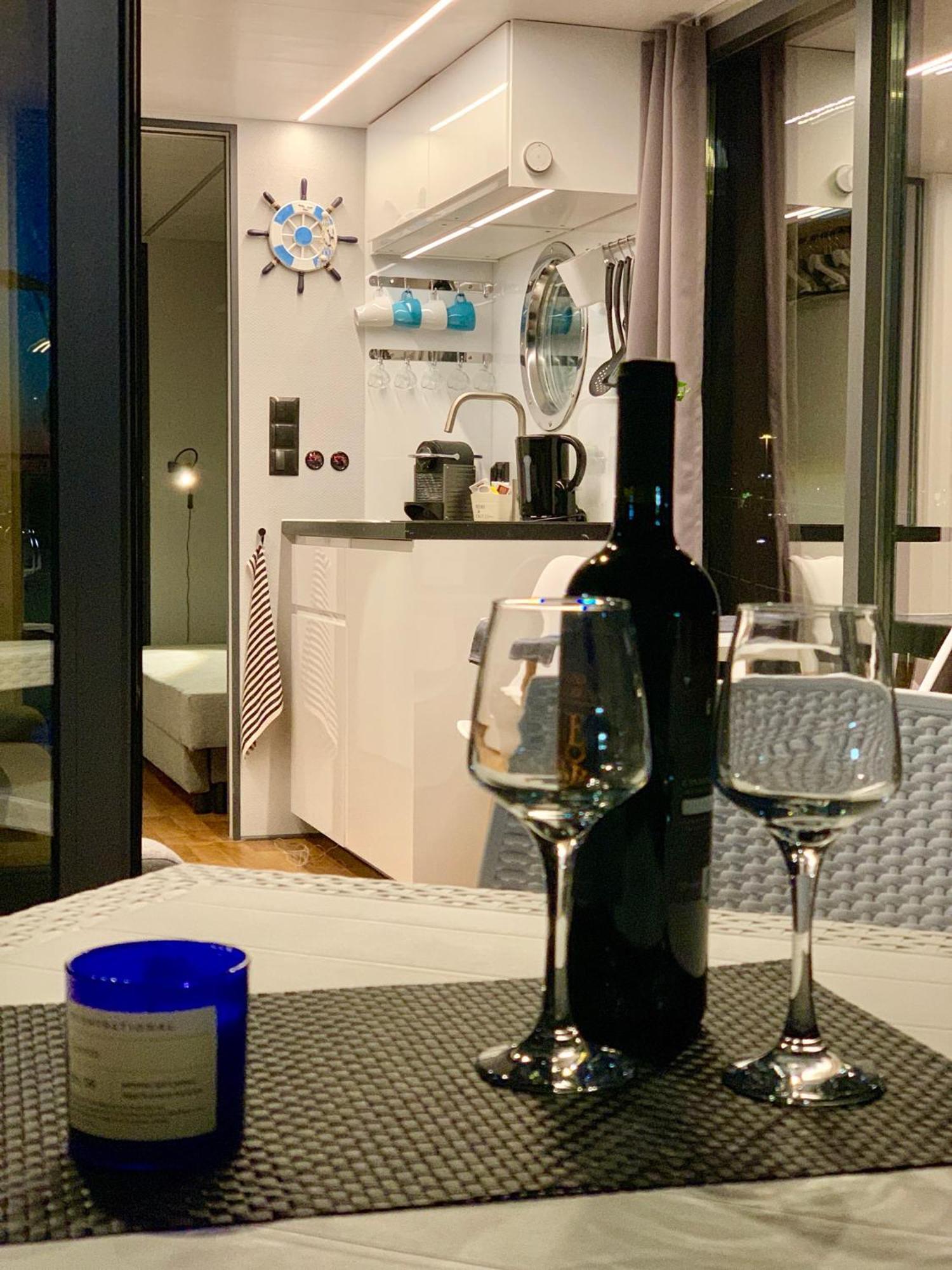 فندق Houseboat Seabreeze ألغيرو المظهر الخارجي الصورة