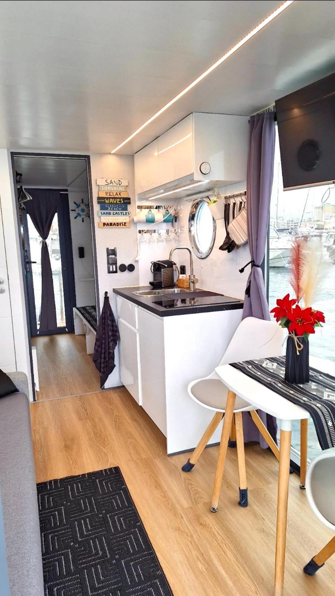 فندق Houseboat Seabreeze ألغيرو المظهر الخارجي الصورة