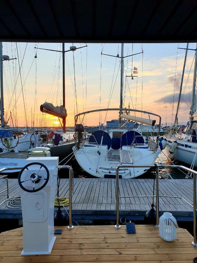فندق Houseboat Seabreeze ألغيرو المظهر الخارجي الصورة